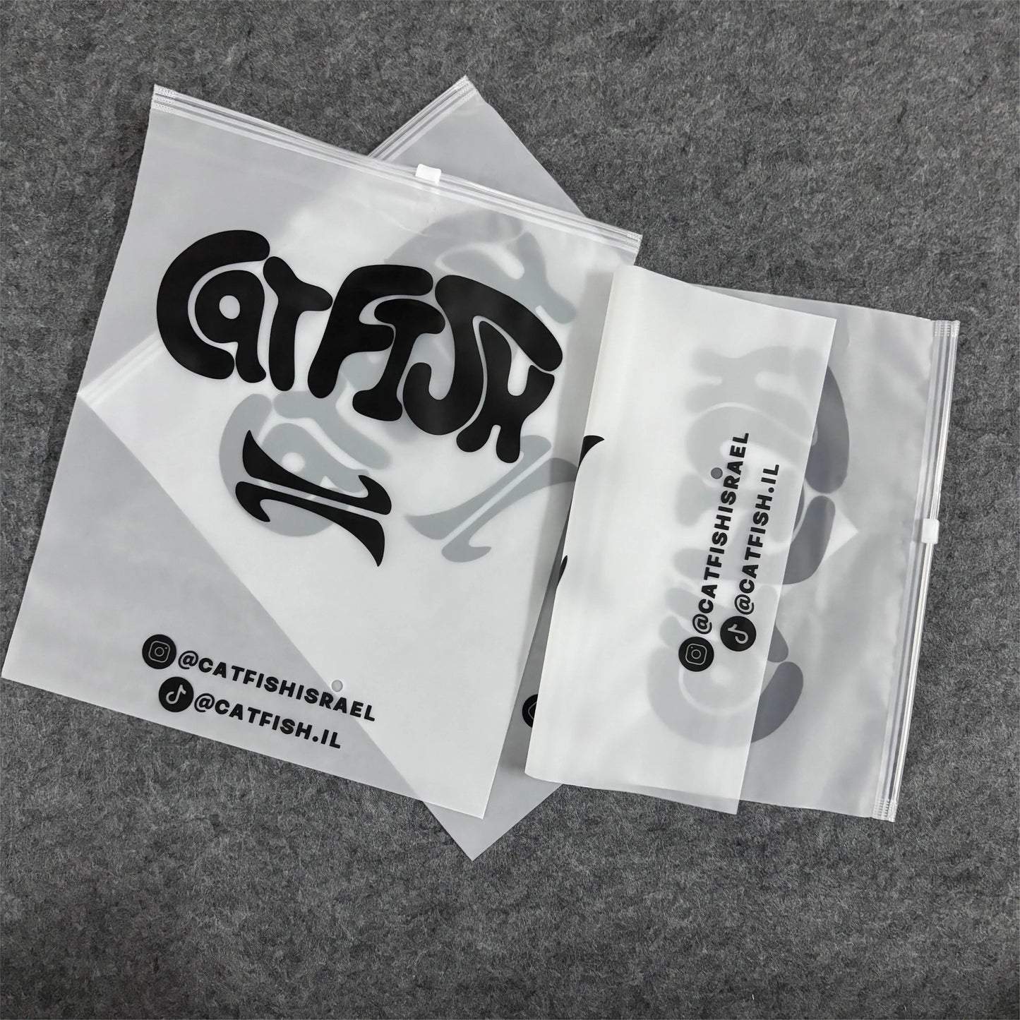 Biodegradable and environmentally friendly custom printed plastic packaging, frosted zipper bags, clothing packaging bags