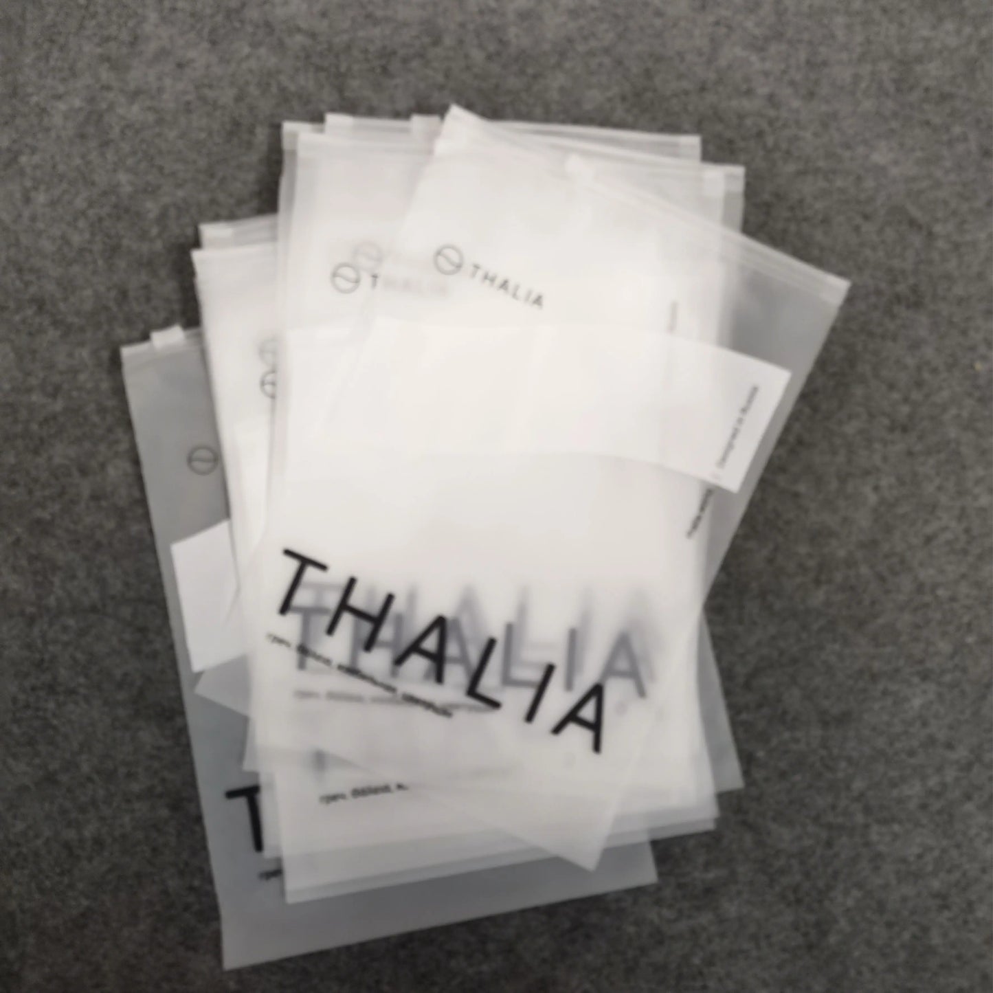 Biodegradable and environmentally friendly custom printed plastic packaging, frosted zipper bags, clothing packaging bags