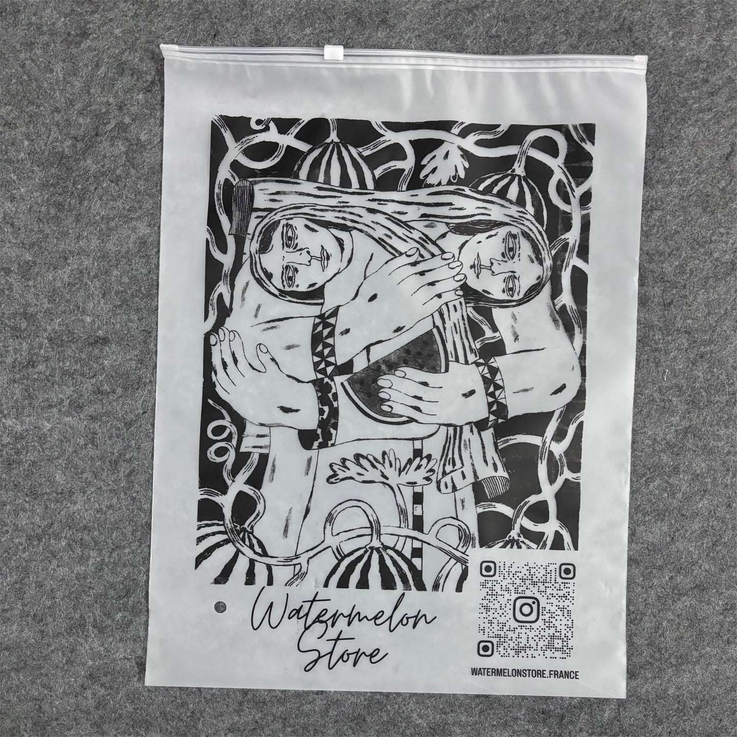Biodegradable and environmentally friendly custom printed plastic packaging, frosted zipper bags, clothing packaging bags
