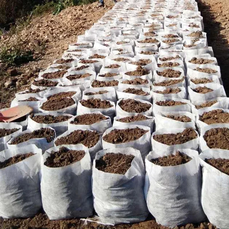 Eco-Friendly Biodegradable Nursery Bags for Plant Growth - Set of 100 Non-woven Fabric Seed Sowing Flower Pots Gardening Tools
