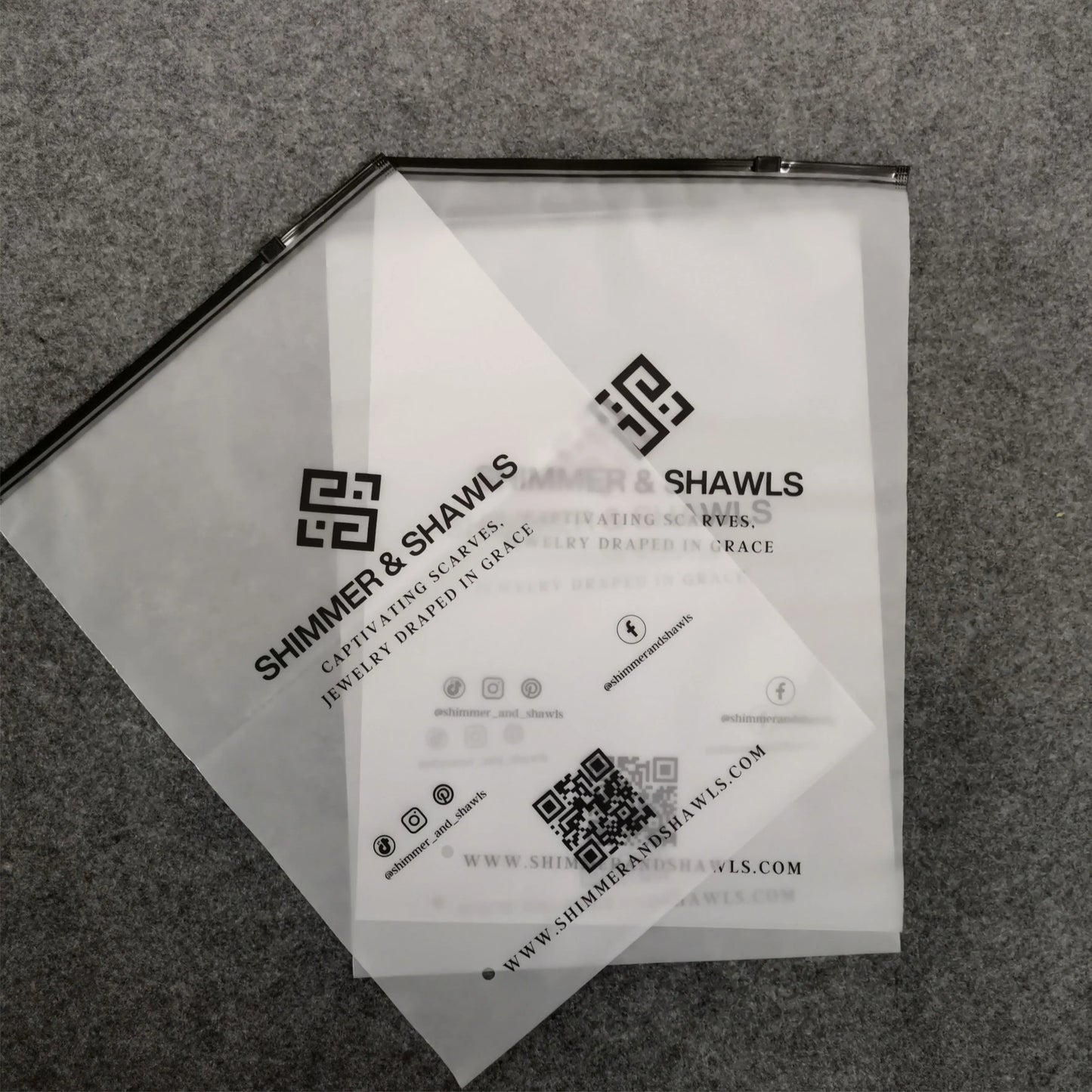 Biodegradable and environmentally friendly custom printed plastic packaging, frosted zipper bags, clothing packaging bags